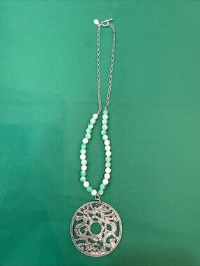 Necklace w/white &green beads large circular pendant w/ dragon design #63A